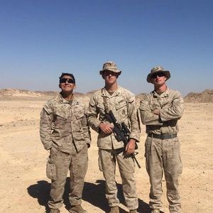 Meet your Posher, Dustin